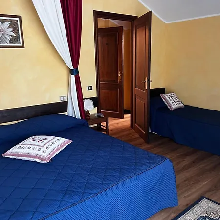 Hotel Edelweiss &