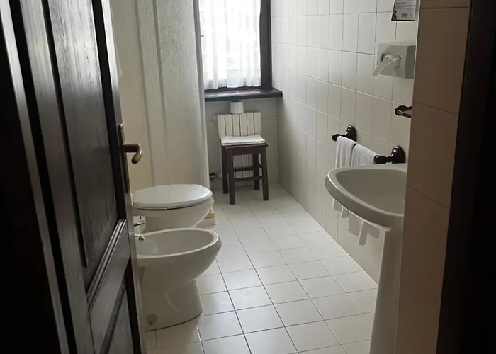 Hotel Edelweiss & 4*